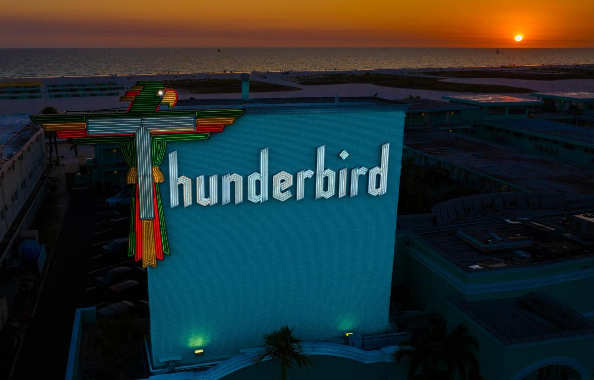 Thunderbird Beach Resort Treasure Island Ngoại thất bức ảnh