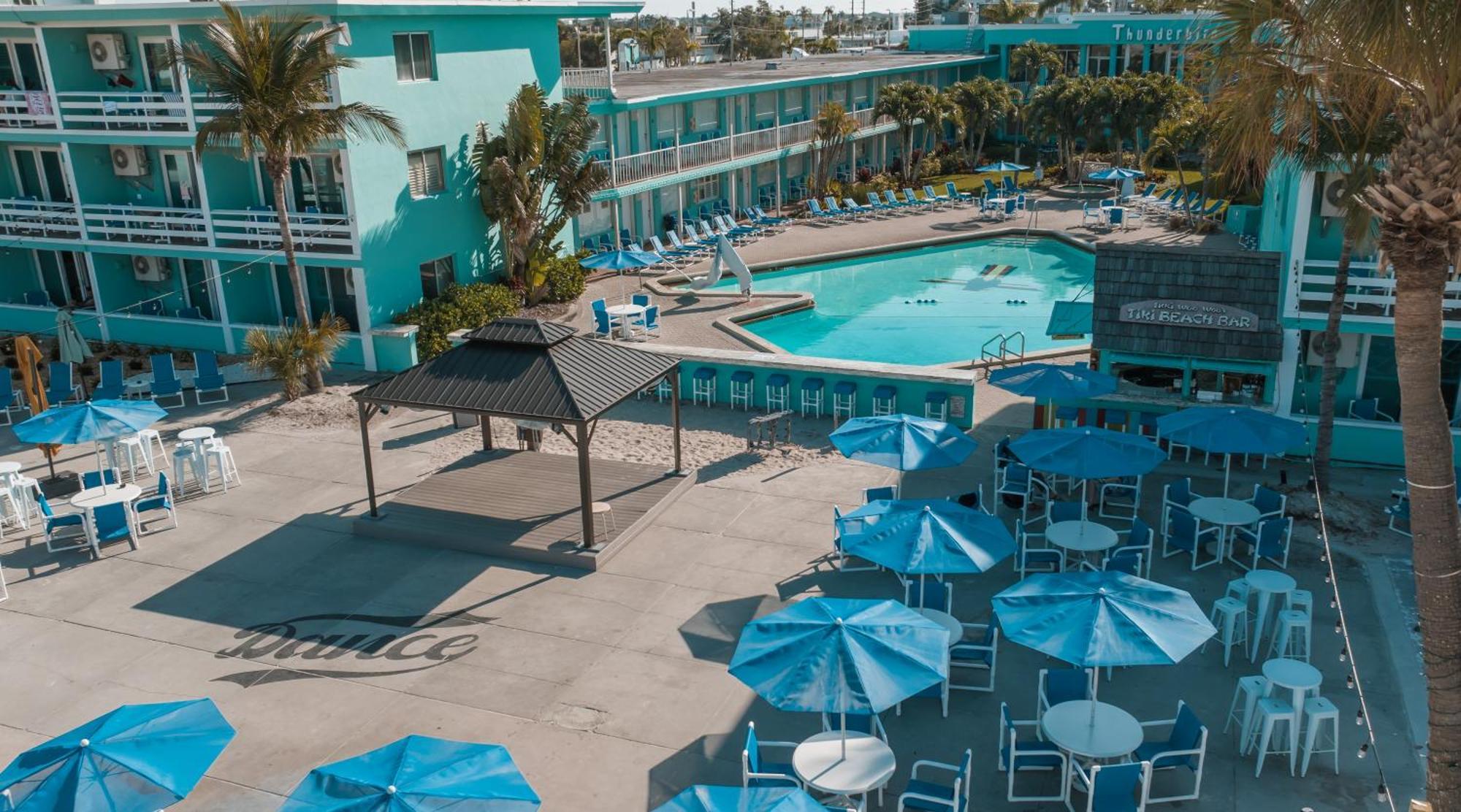 Thunderbird Beach Resort Treasure Island Ngoại thất bức ảnh