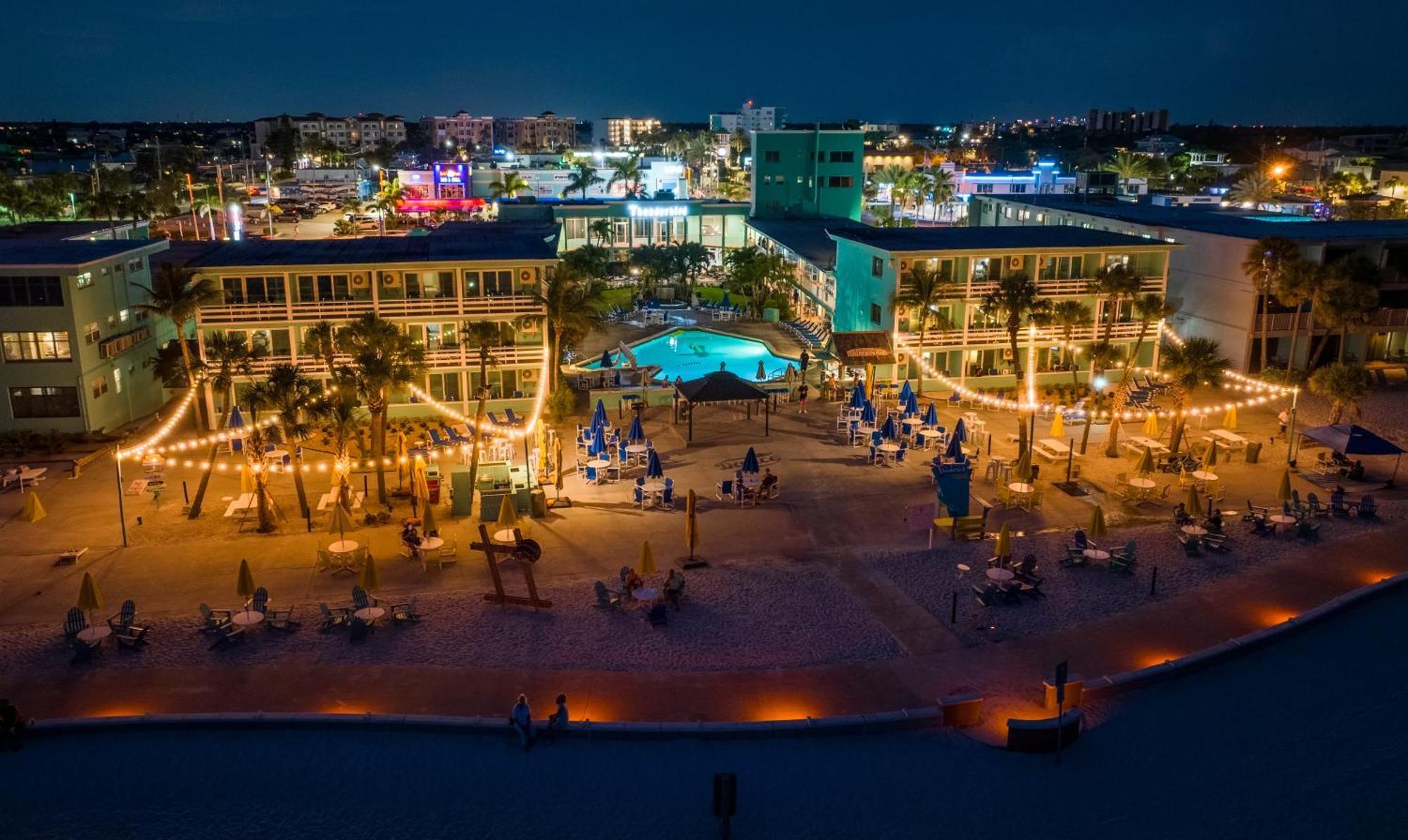Thunderbird Beach Resort Treasure Island Ngoại thất bức ảnh